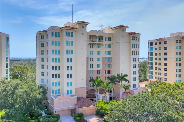 $1,100,000 | 401 North Point Road, Unit 504, Osprey, FL 34229