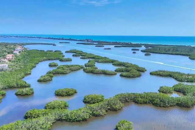 $1,100,000 | 401 North Point Road, Unit 504, Osprey, FL 34229