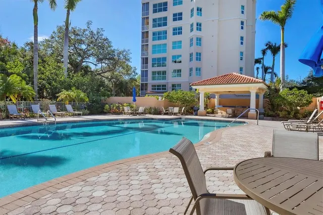 $1,100,000 | 401 North Point Road, Unit 504, Osprey, FL 34229