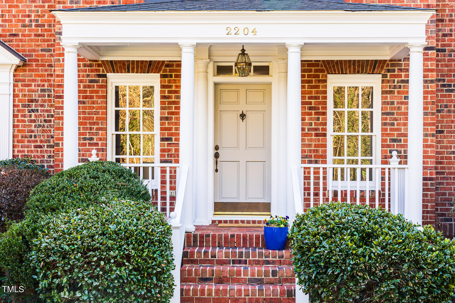 2204 Oxford Road Raleigh, NC 27608 - Photo 4 of 51 2204 Oxford Road-8