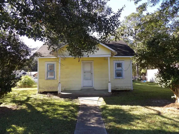 $32,500 | 403 North Craig Street, Jennings, LA 70546