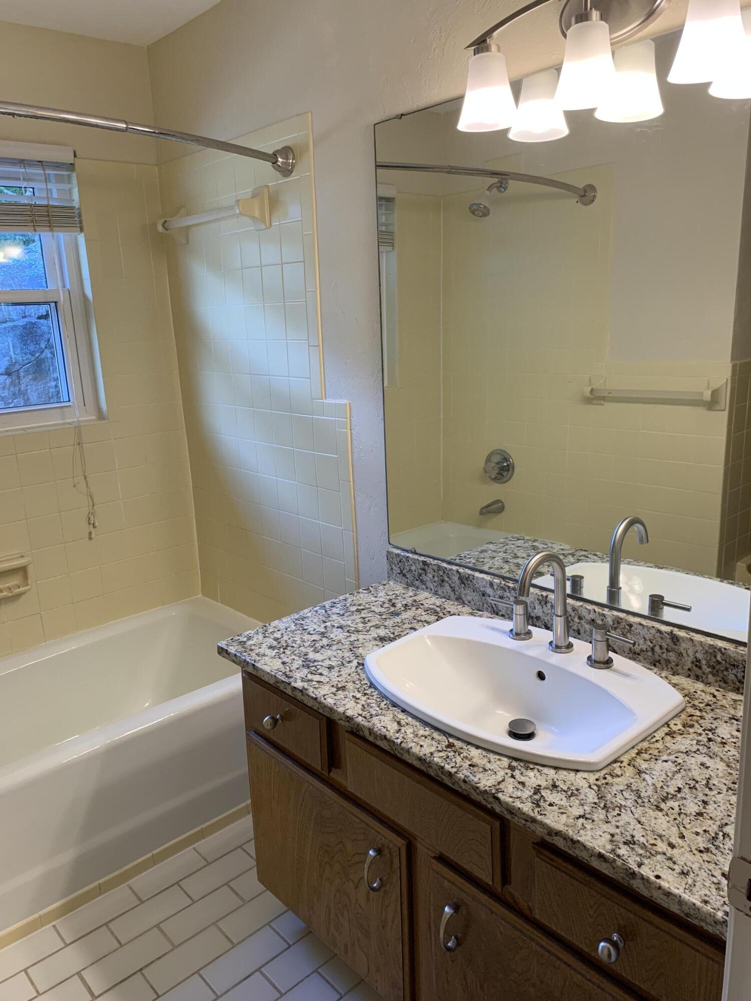 922 Shingle Road, Unit 1 Chattanooga, TN 37409 - Photo 14 of 14 IMG_8426