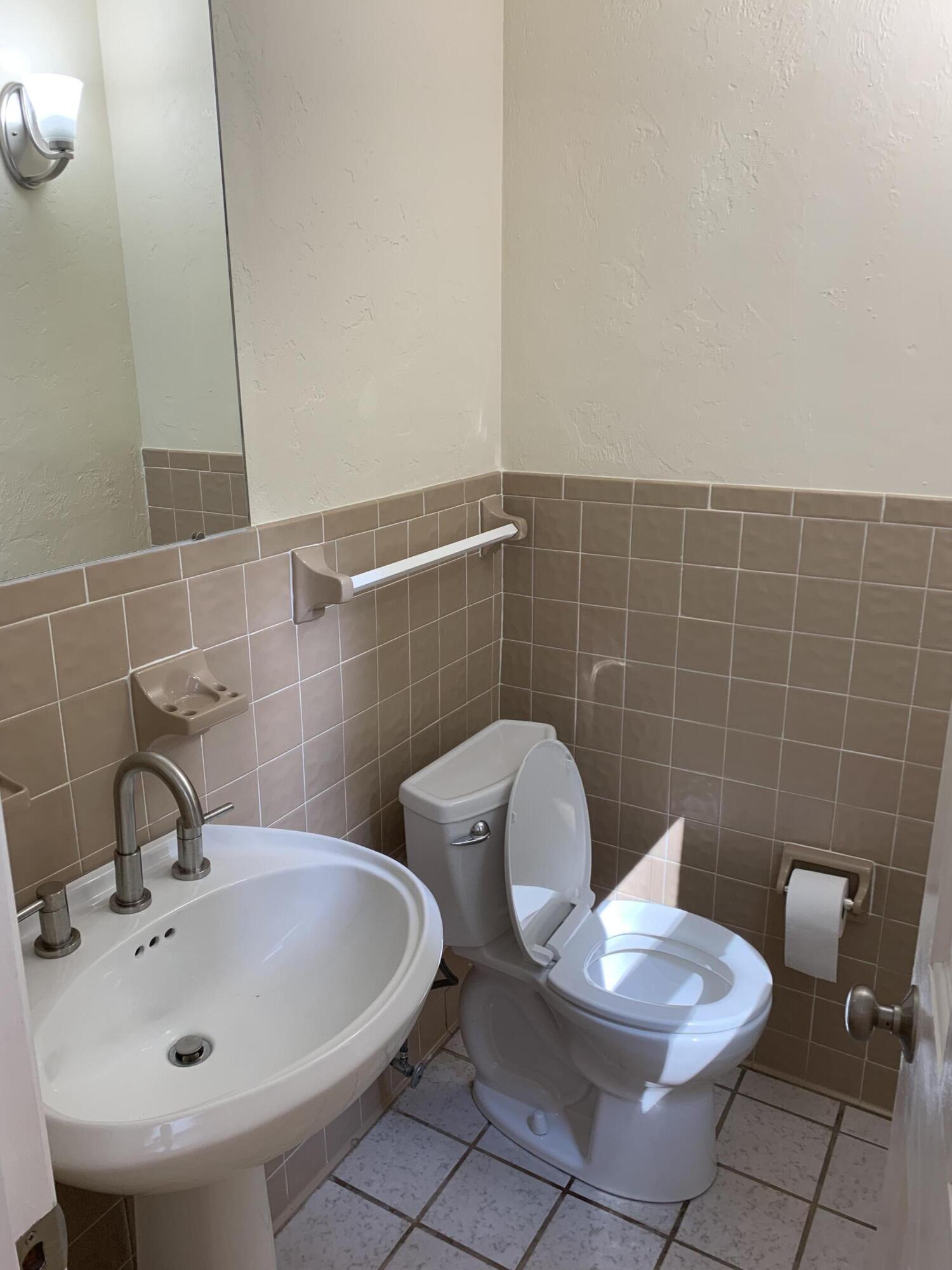 922 Shingle Road, Unit 1 Chattanooga, TN 37409 - Photo 10 of 14 IMG_8431