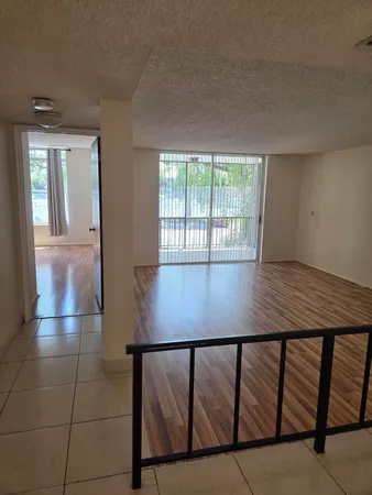 $1,450 | 3750 Inverrary Drive, Unit 2C, Lauderhill, FL 33319