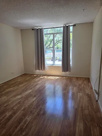 $1,450 | 3750 Inverrary Drive, Unit 2C, Lauderhill, FL 33319