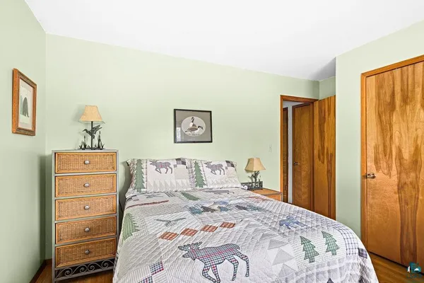 $200,000 | 911 Christine Circle, Silver Bay, MN 55614