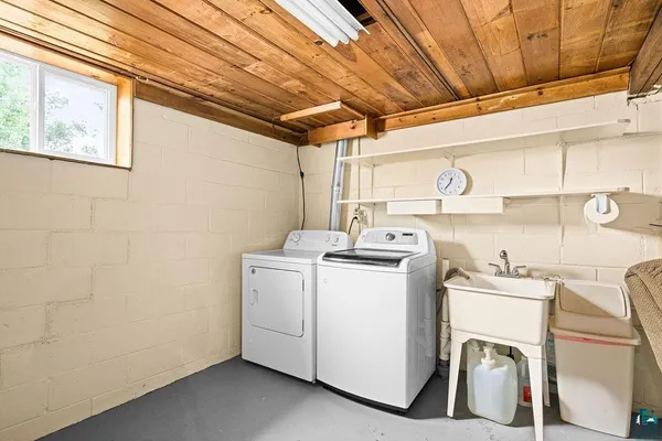 $200,000 | 911 Christine Circle, Silver Bay, MN 55614