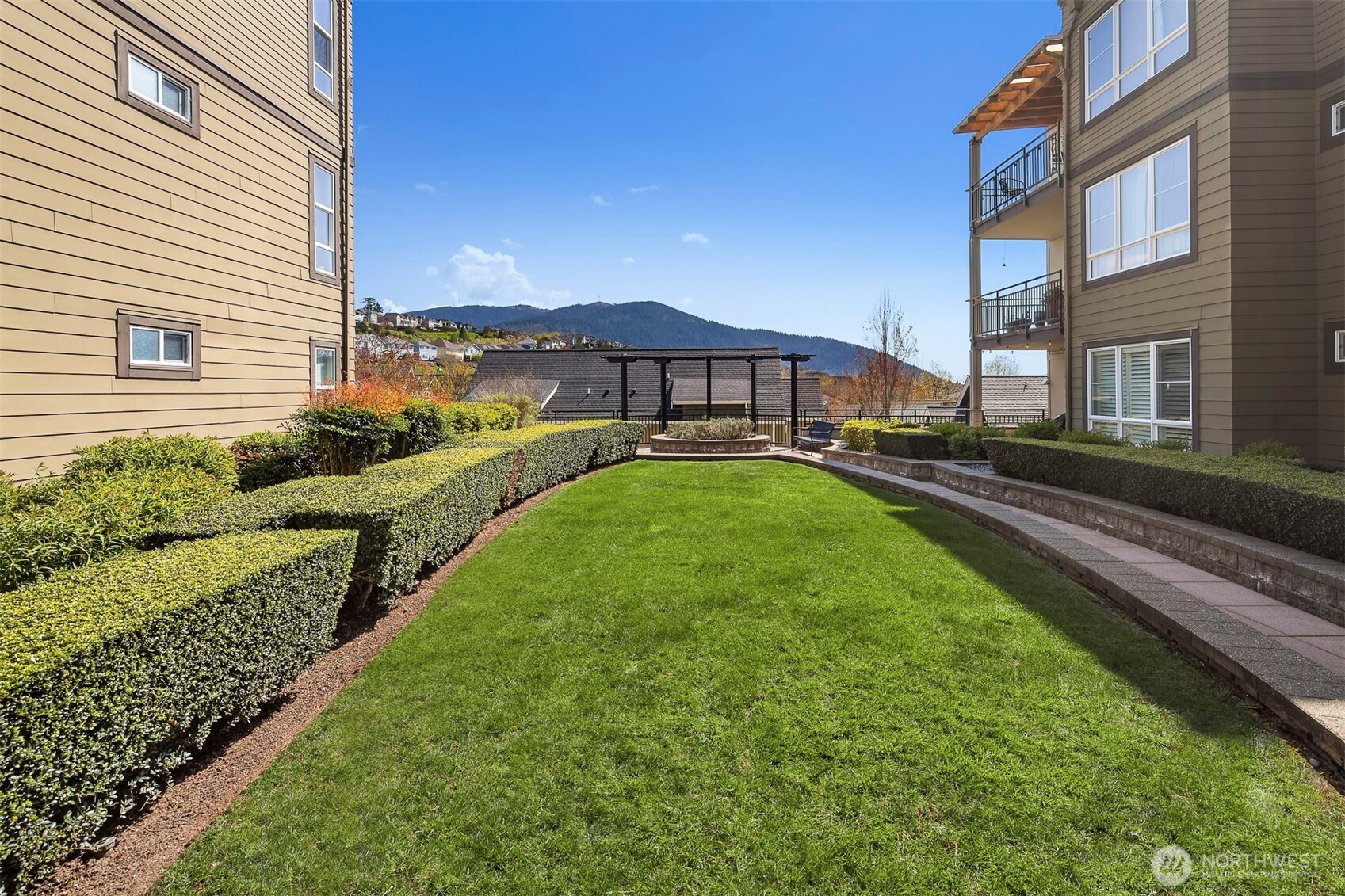 1840 25th Avenue Northeast, Unit 412 Issaquah, WA 98029 - Photo 11 of 18