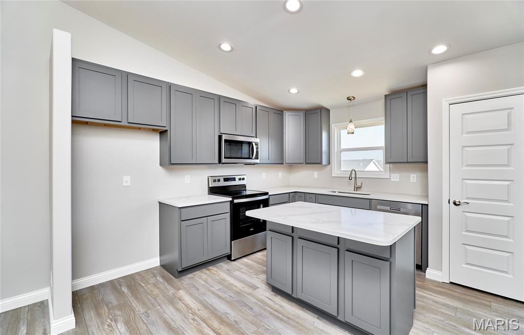 28545 Shallow Water Road Warrenton, MO 63383 - Photo 8 of 52