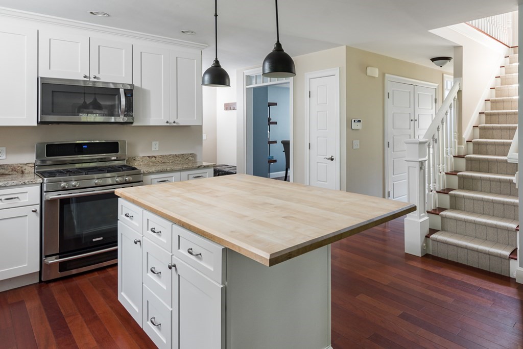 4 Meeting House Road Carver, MA 02330 - Photo 11 of 36 Gallery Image 11