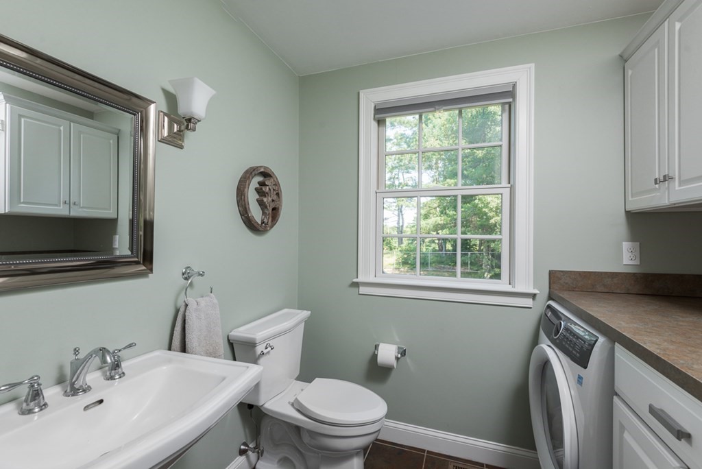 4 Meeting House Road Carver, MA 02330 - Photo 7 of 36 Gallery Image 7