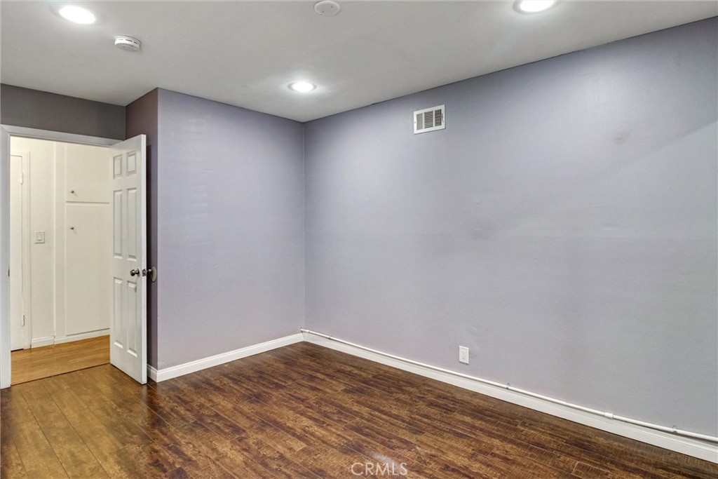 19309 Caney Avenue Carson, CA 90746 - Photo 13 of 34