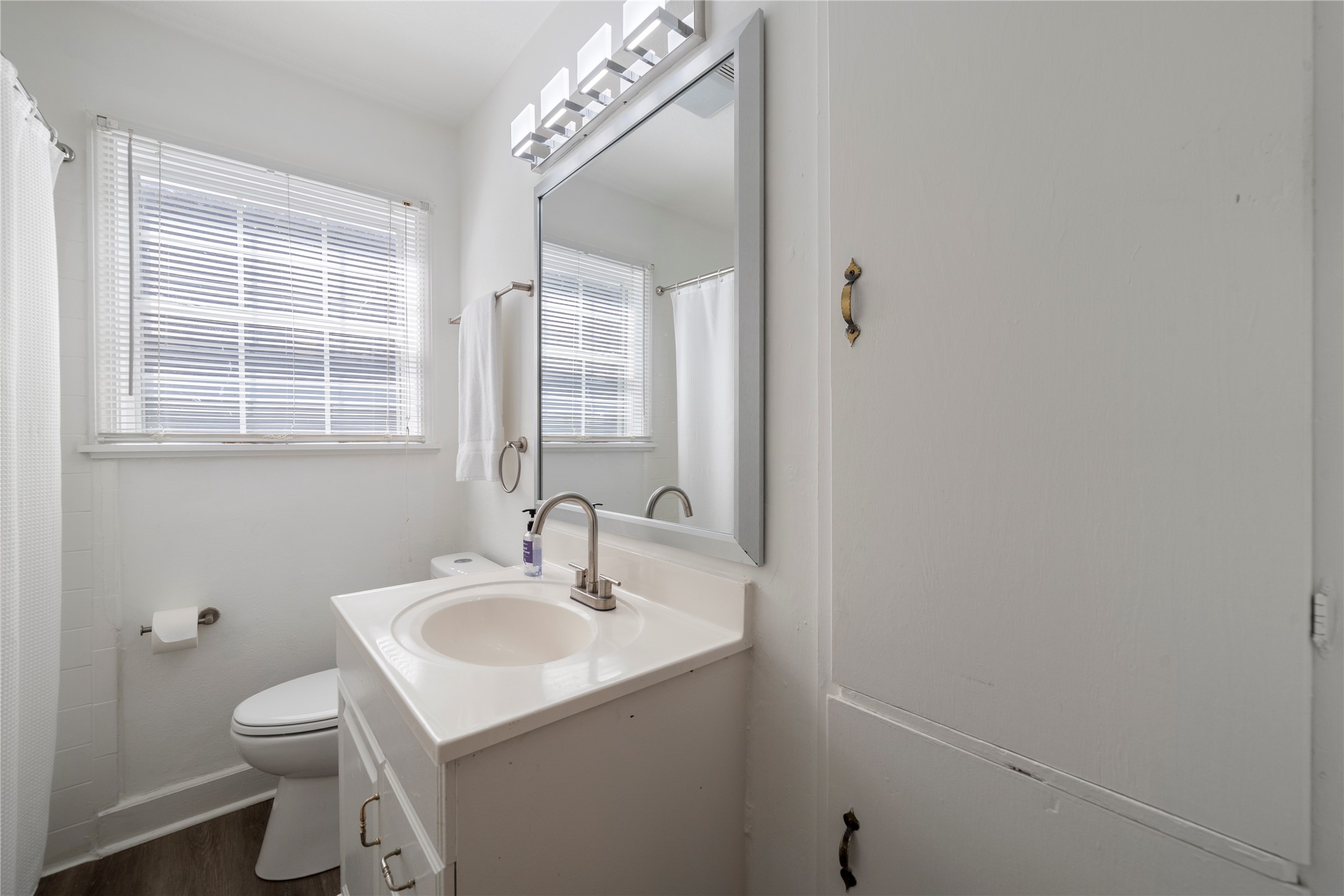 2509 Quarry Road, Unit B Austin, TX 78703 - Photo 26 of 33 Gallery Image 26