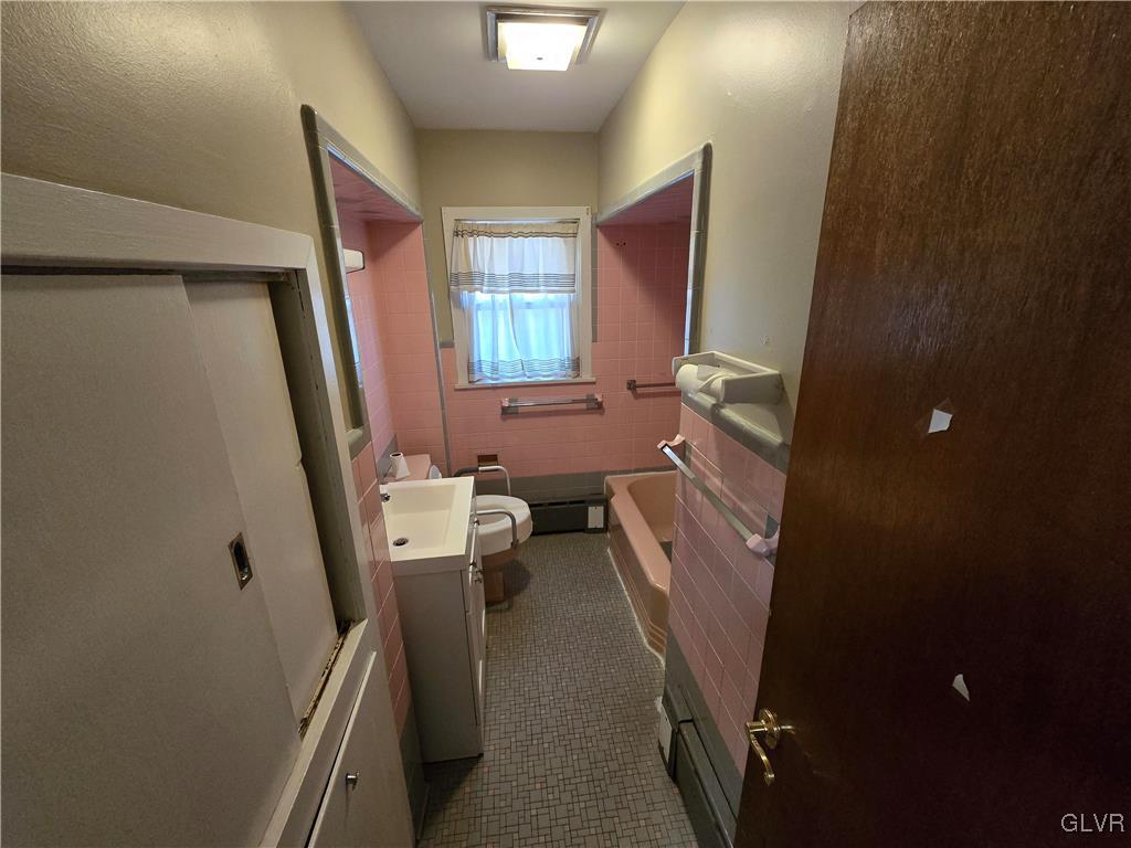 1725 Butztown Road Bethlehem, PA 18017 - Photo 19 of 30 Gallery Image 19