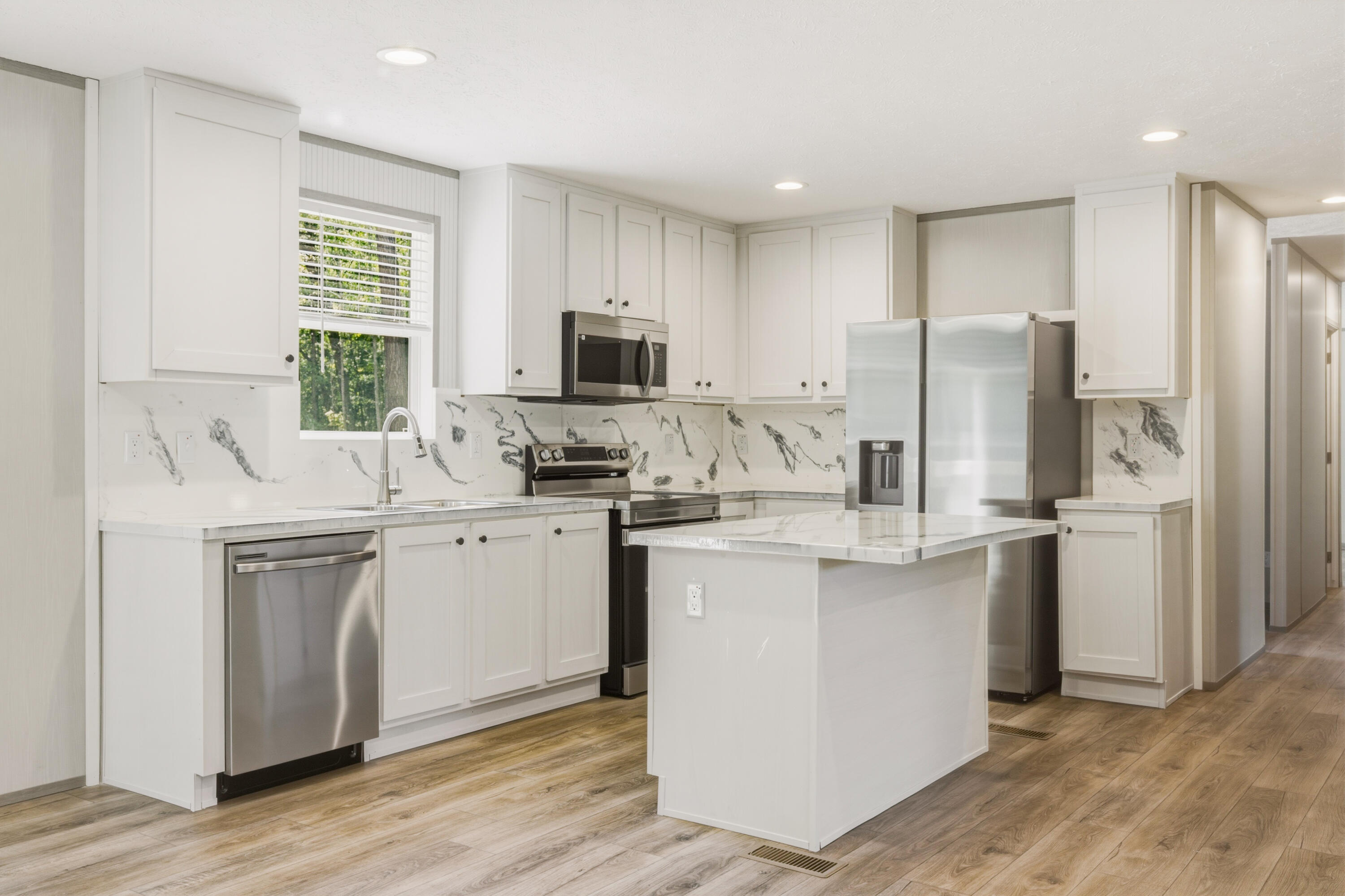1370 Hudson Road Summerton, SC 29148 - Photo 7 of 49 kitchen