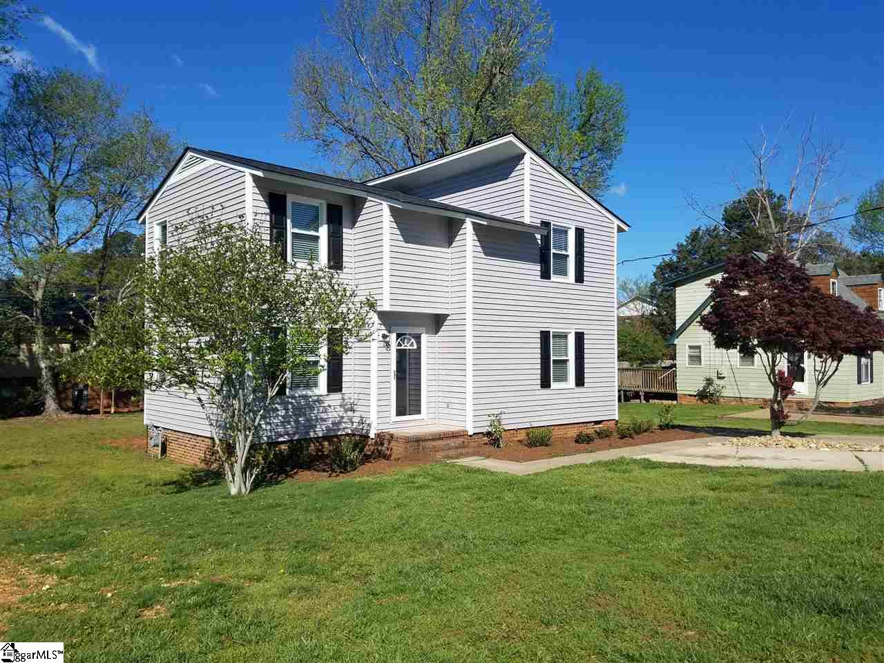 206 Evergreen Street Easley, SC 29642 - Photo 2 of 20 Gallery Image 2