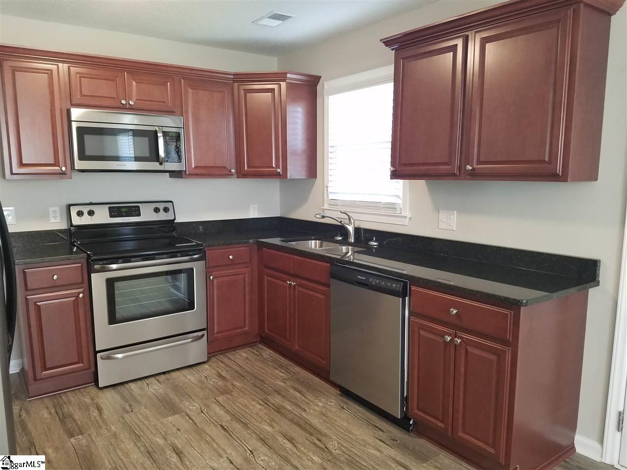 206 Evergreen Street Easley, SC 29642 - Photo 4 of 20 Gallery Image 4