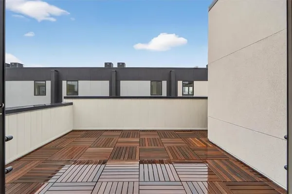 $939,000 | 533 East 19th Street, Kansas City, MO 64108