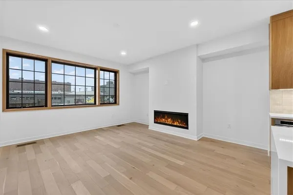 $939,000 | 533 East 19th Street, Kansas City, MO 64108