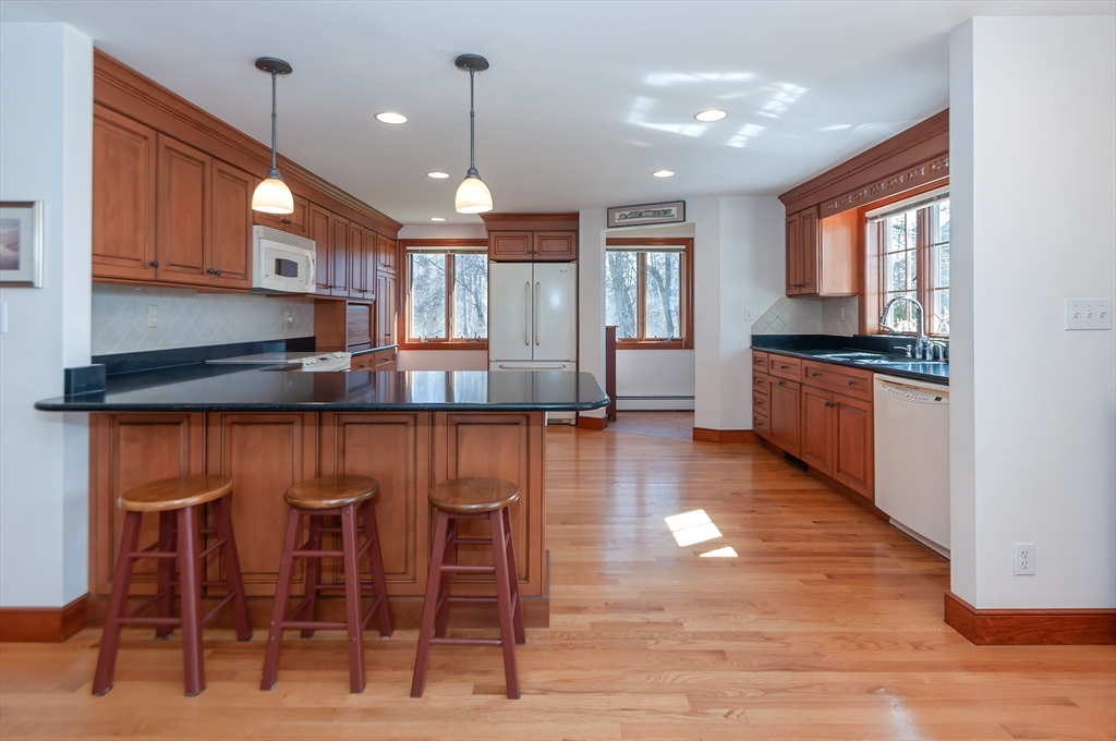 20 Shawmut Road Mattapoisett, MA 02739 - Photo 13 of 37 Gallery Image 13