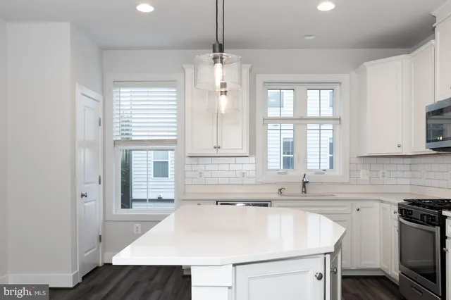 $3,250 | 12731 Vuillard Street, Silver Spring, MD 20906