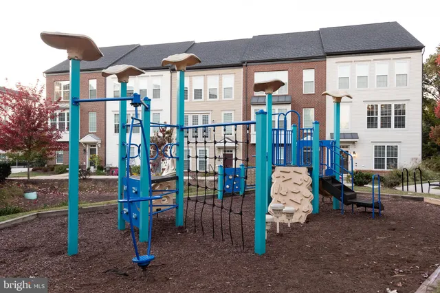 $3,250 | 12731 Vuillard Street, Silver Spring, MD 20906