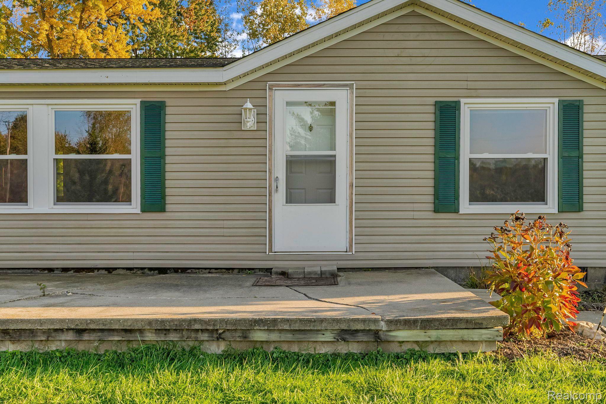 4047 Myron Road Fort Gratiot, MI 48059 - Photo 15 of 60 Gallery Image 15