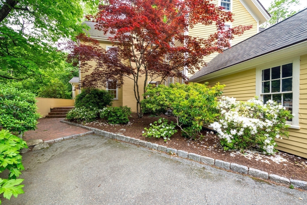 2 Tabor Hill Road Lincoln, MA 01773 - Photo 39 of 40 Gallery Image 39