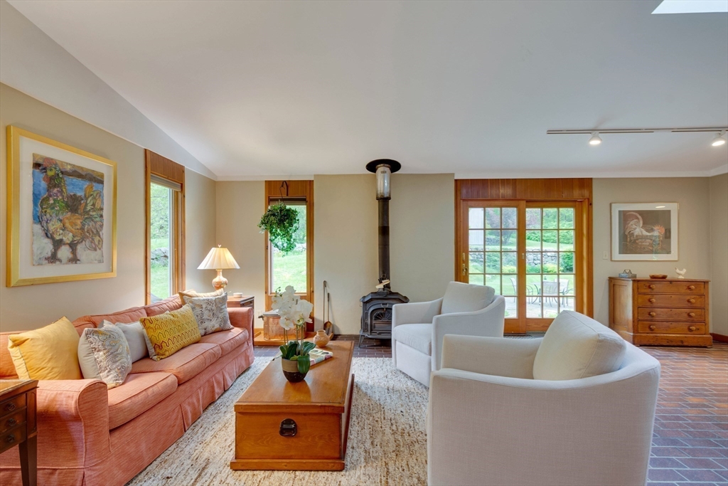 2 Tabor Hill Road Lincoln, MA 01773 - Photo 5 of 40 Gallery Image 5