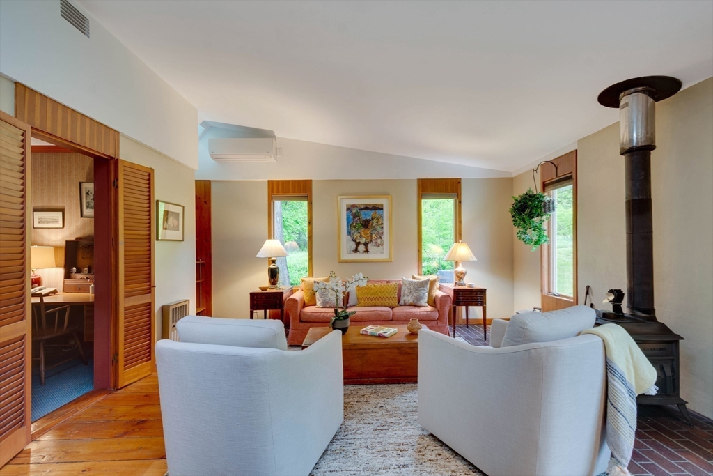 2 Tabor Hill Road Lincoln, MA 01773 - Photo 9 of 40 Gallery Image 9