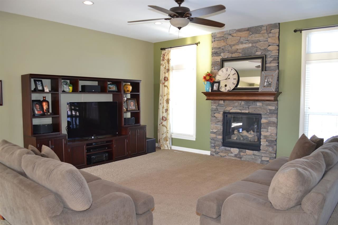 2685 Newcastle Road Marion, IA 52302 - Photo 3 of 25 Gallery Image 3