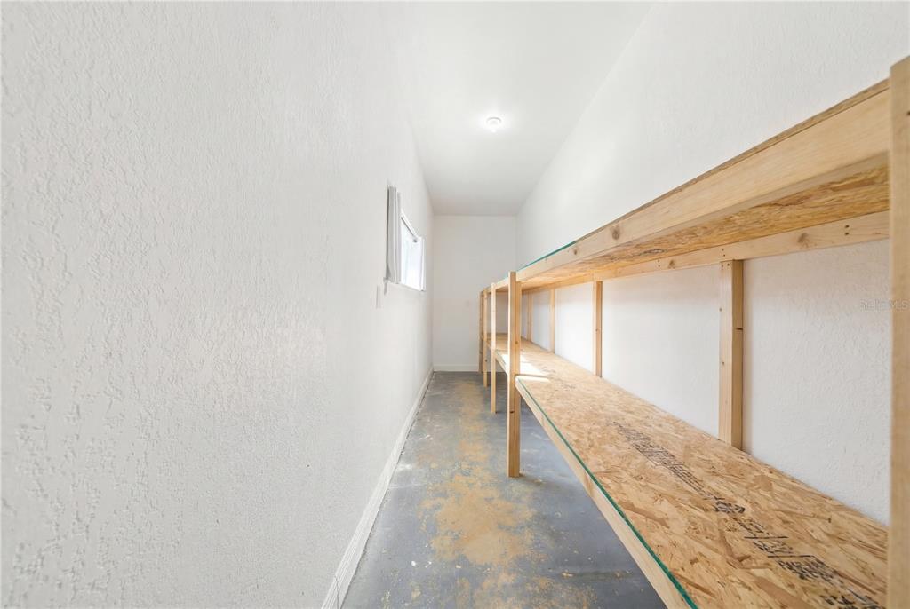 4988 Clarcona Ocoee Road Orlando, FL 32810 - Photo 34 of 48 a view of entryway