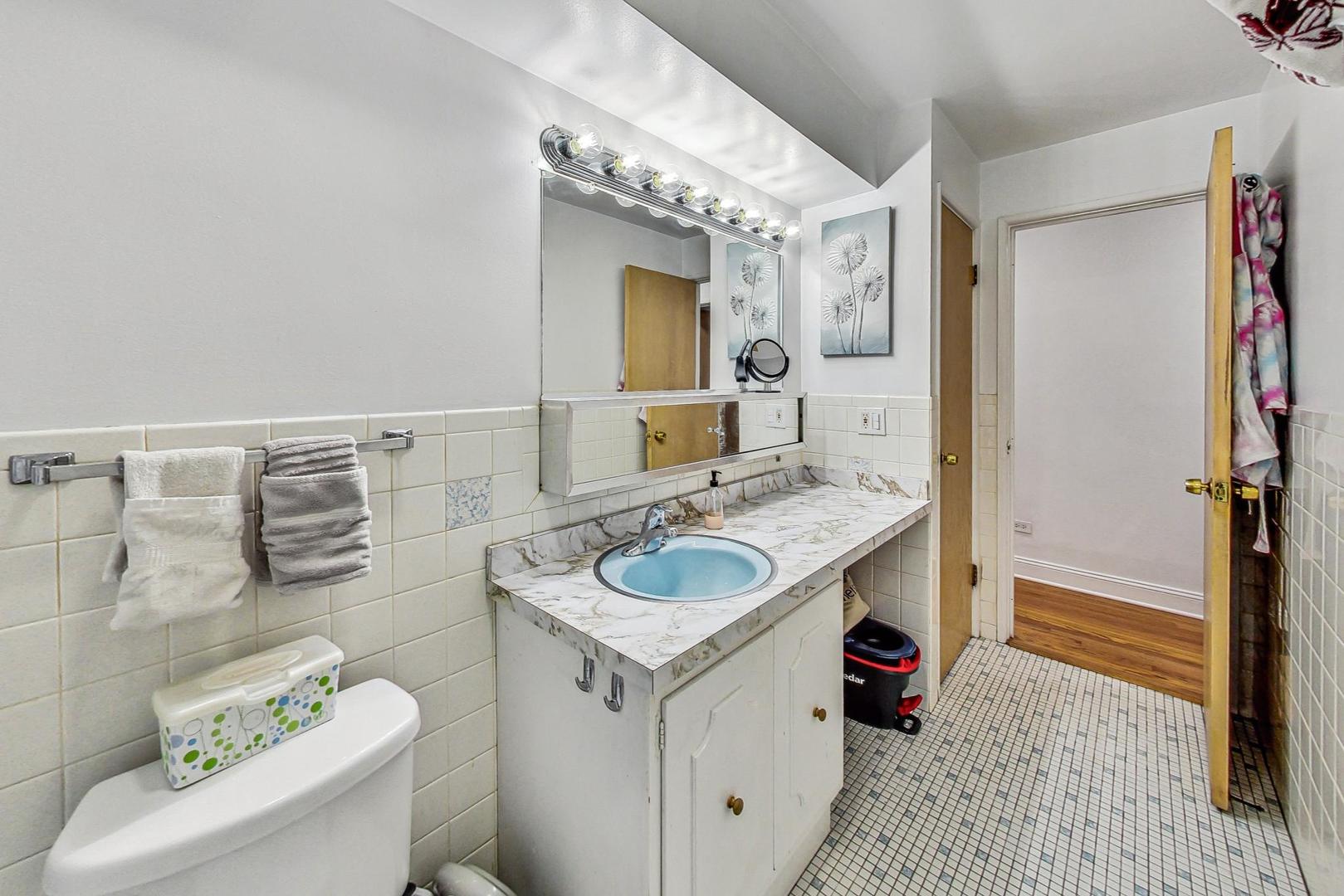 8544 West Rascher Avenue, Unit 3E Chicago, IL 60656 - Photo 20 of 27 Gallery Image 20