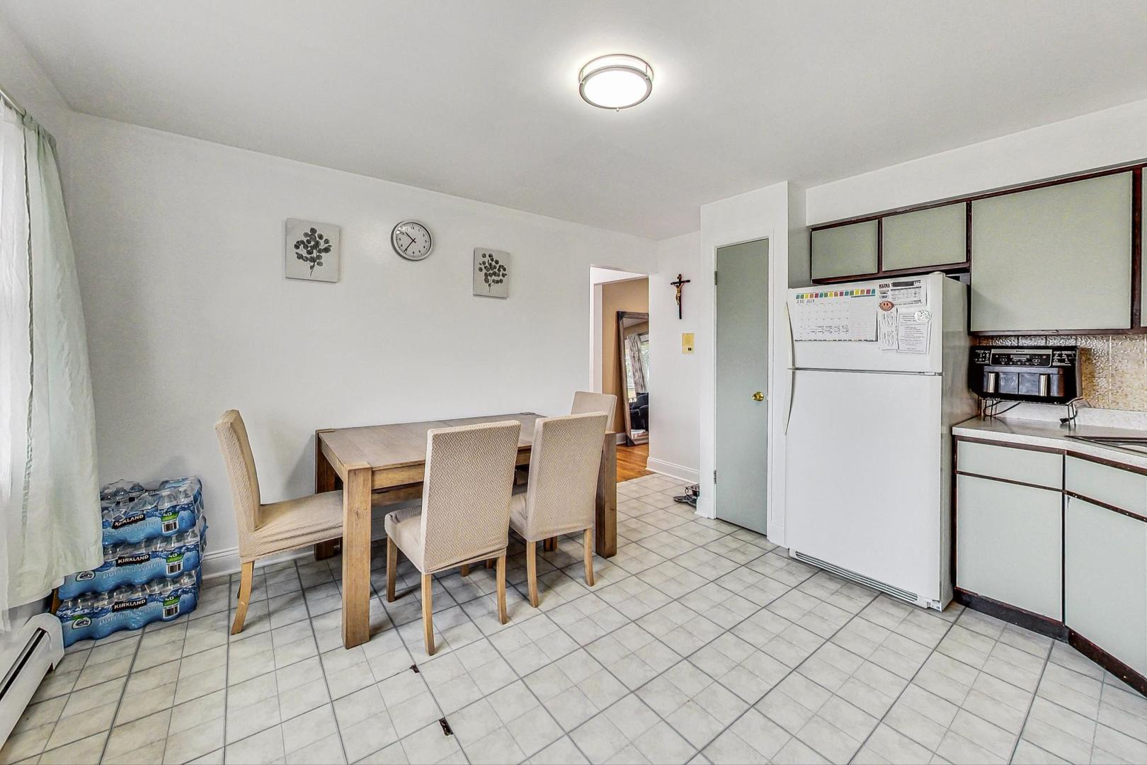 8544 West Rascher Avenue, Unit 3E Chicago, IL 60656 - Photo 9 of 27 Gallery Image 9