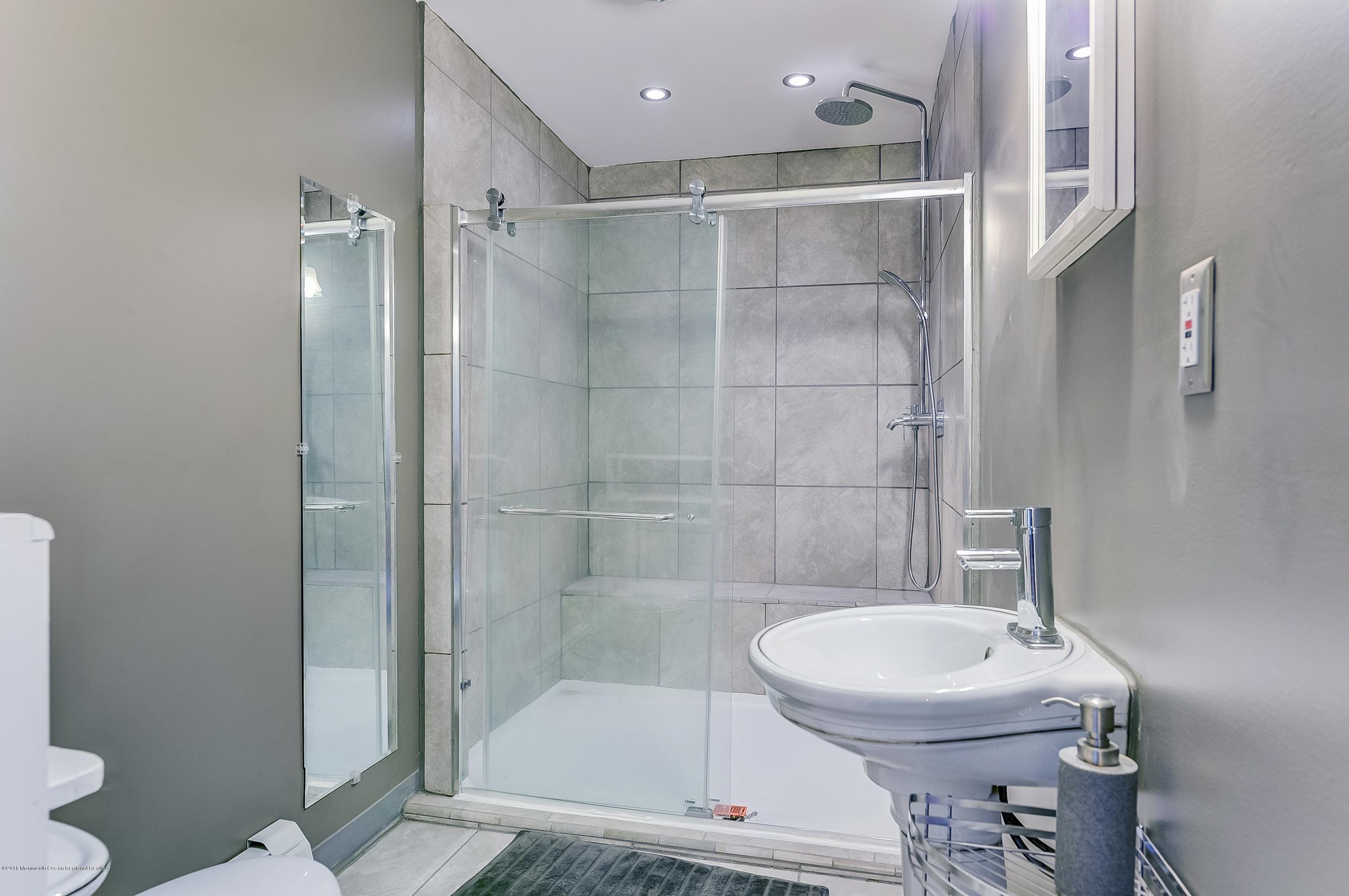 329 Cedar Swamp Road Jackson, NJ 08527 - Photo 18 of 27 017_Master Bathroom