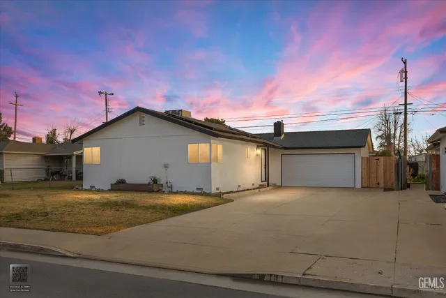 $369,900 | Undisclosed Address, Bakersfield, CA 93304
