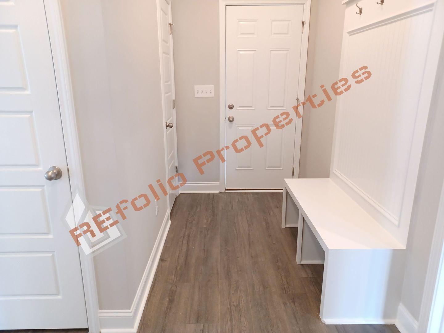 184 Howards Crossing Drive Wendell, NC 27591 - Photo 9 of 29 a bathroom with a bathtub and shower