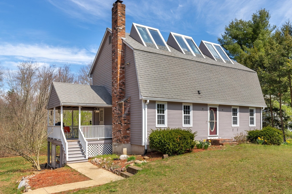 40 Desert Brook Road Wrentham, MA 02093 - Photo 4 of 33 Gallery Image 4