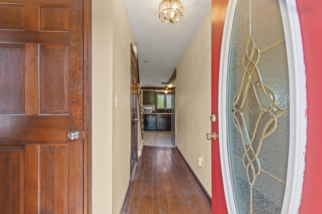 40 Desert Brook Road Wrentham, MA 02093 - Photo 5 of 33 Gallery Image 5