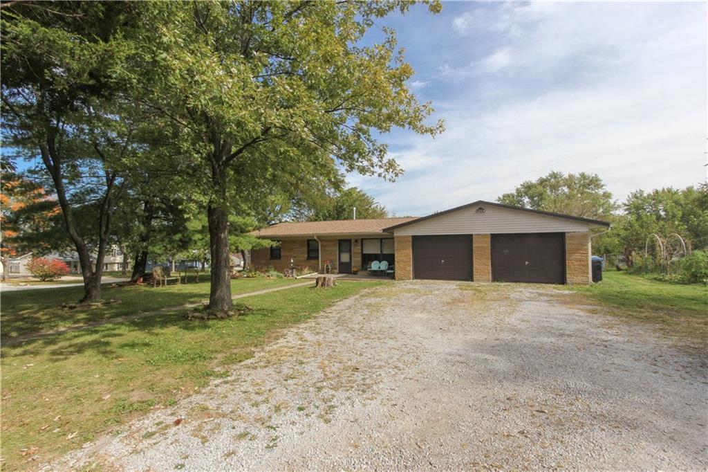 3607 Mann Road Indianapolis, IN 46221 - Photo 2 of 24 Gallery Image 2