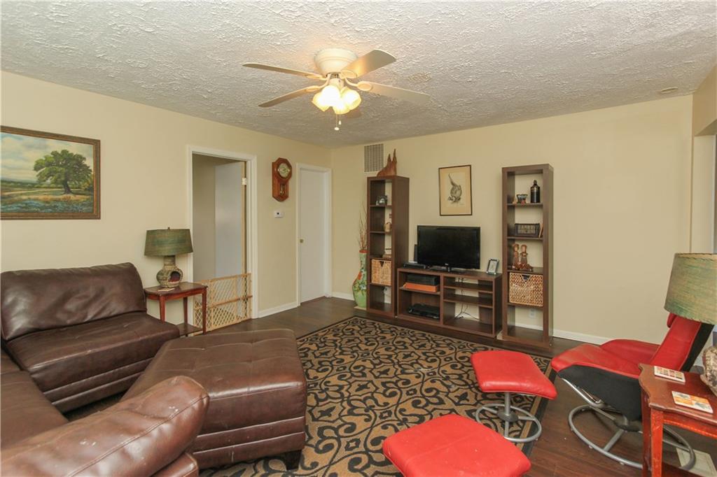 3607 Mann Road Indianapolis, IN 46221 - Photo 15 of 24 Gallery Image 15