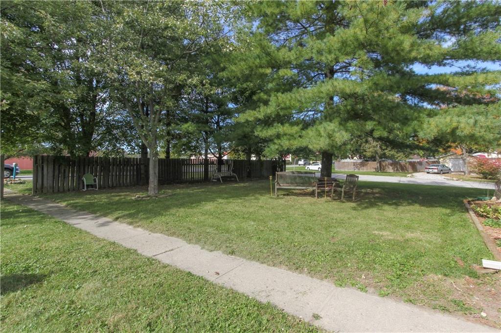 3607 Mann Road Indianapolis, IN 46221 - Photo 4 of 24 Gallery Image 4