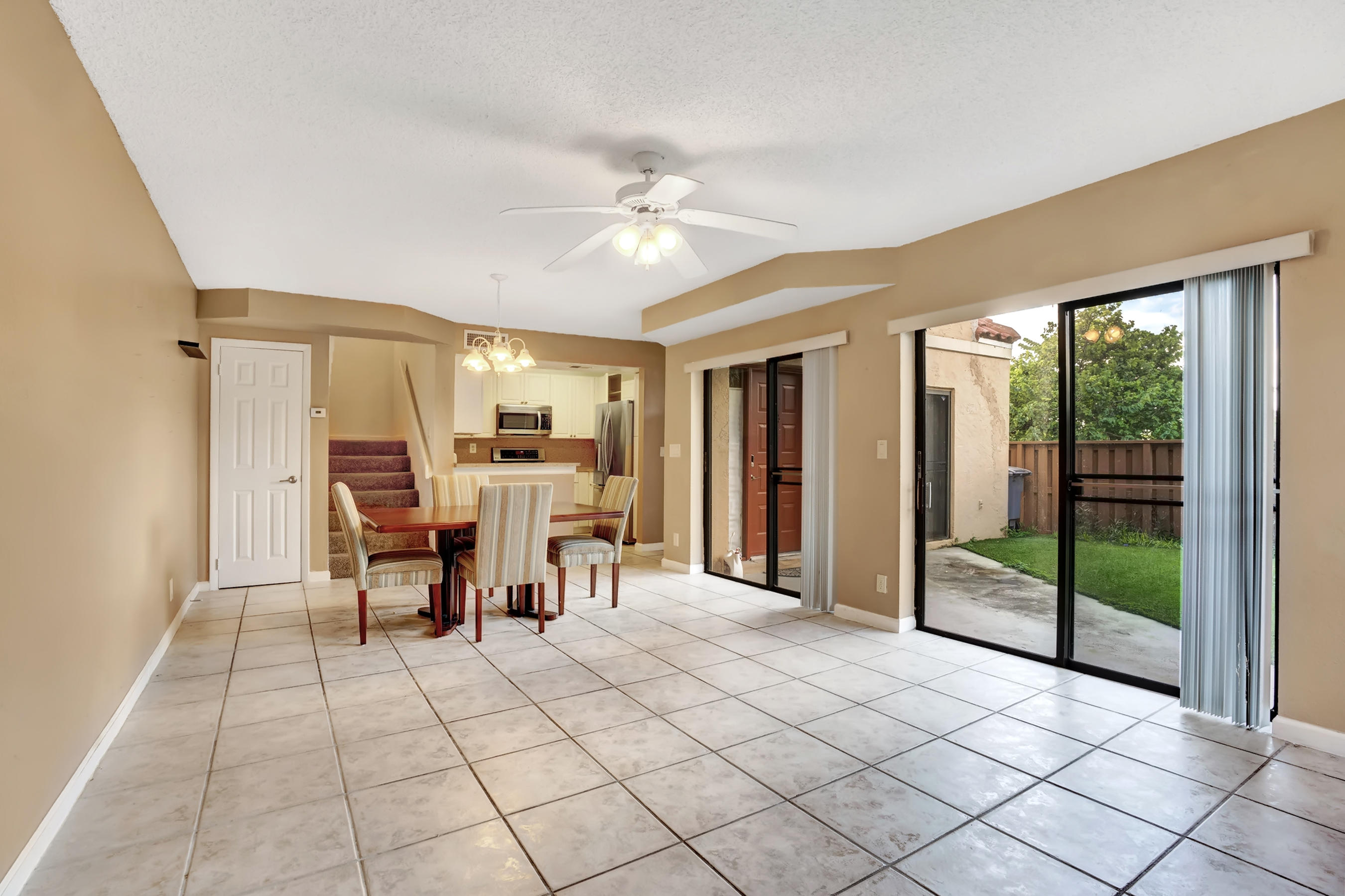 8068 Severn Drive, Unit A Boca Raton, FL 33433 - Photo 3 of 30 DSC09334