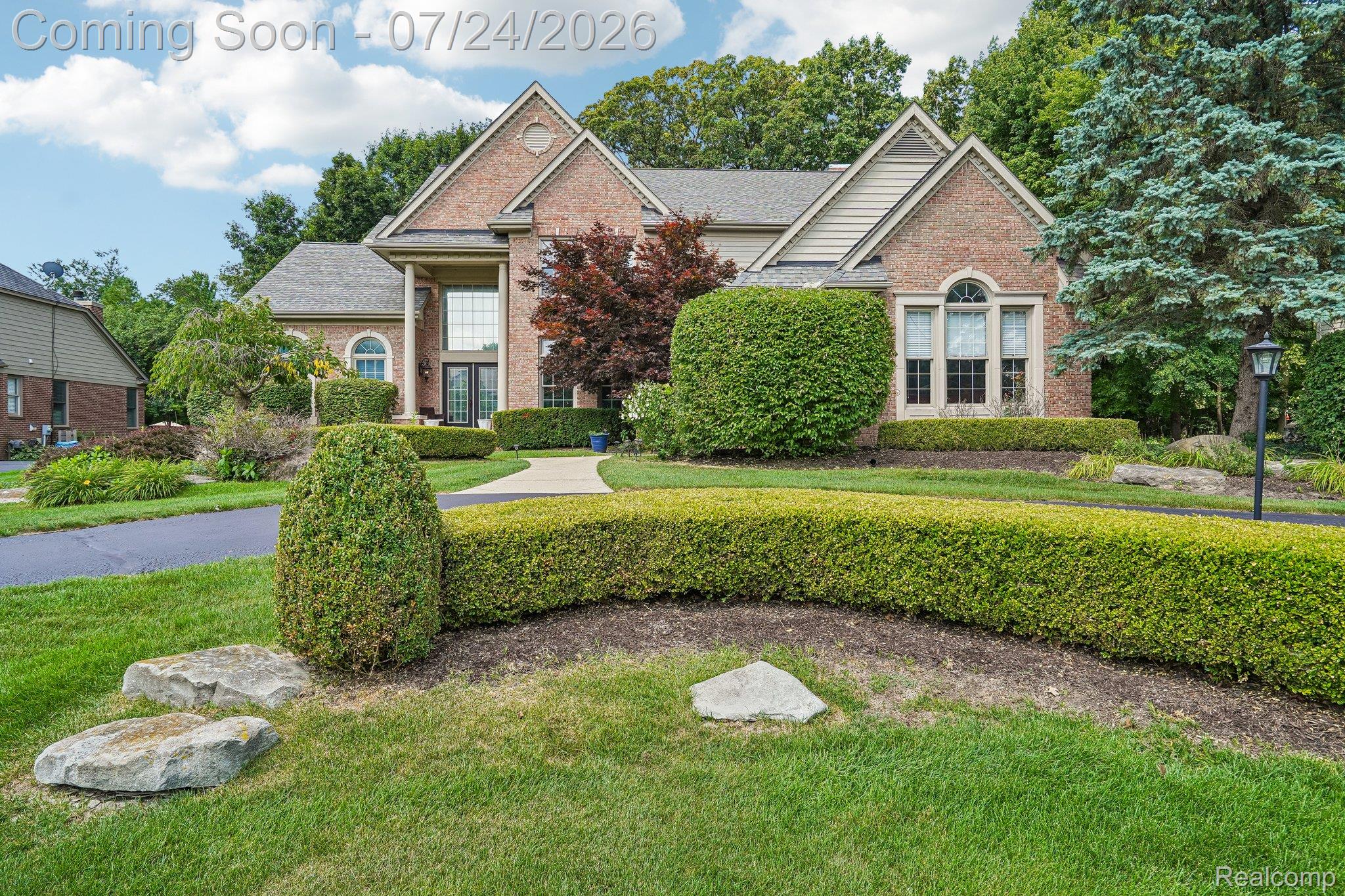 2-web-or-mls-Boxwood Ct-S2307-002.jpg