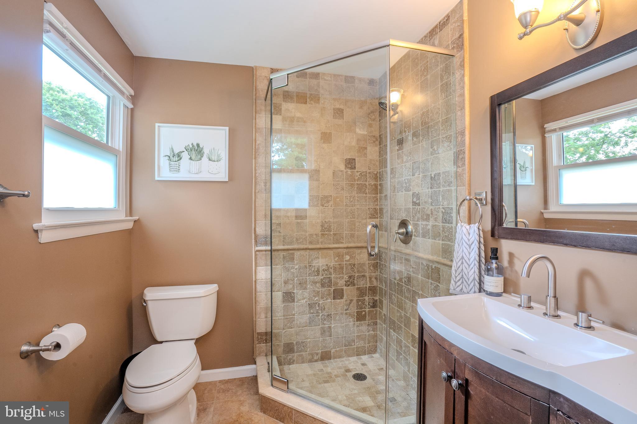 697 Cherry Tree Road Upper Chichester, PA 19014 - Photo 22 of 56
