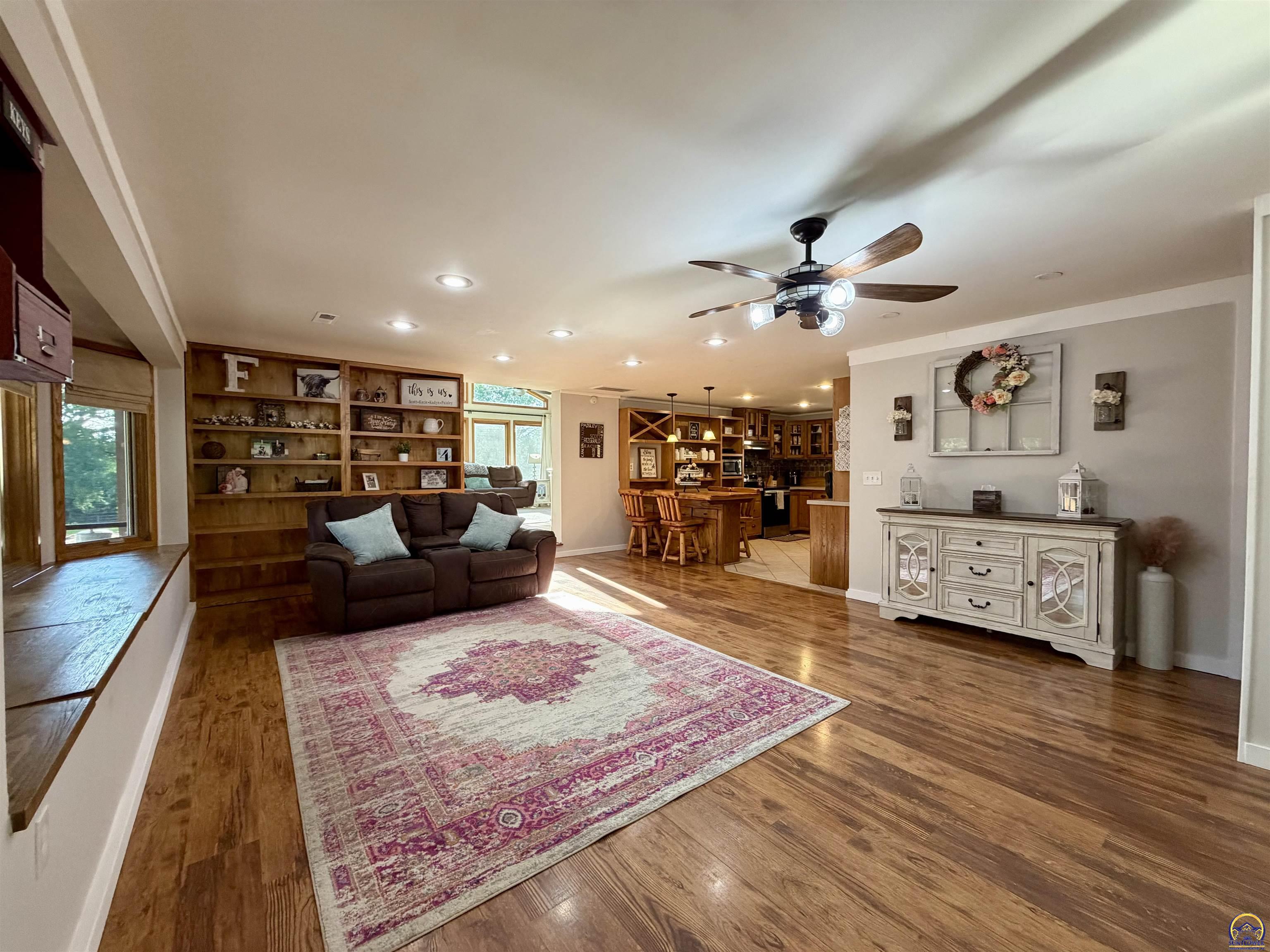 7030 Northwest Valencia Road Silver Lake, KS 66539 - Photo 6 of 34