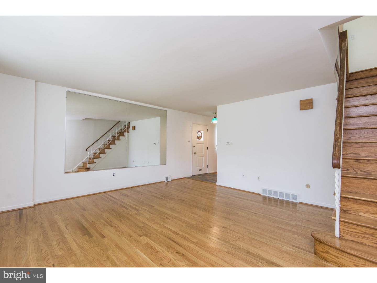 7313 Hill Road Philadelphia, PA 19128 - Photo 17 of 25 Gallery Image 17