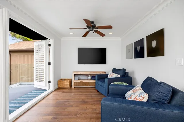 $2,299,000 | 5940 Appian Way, Long Beach, CA 90803