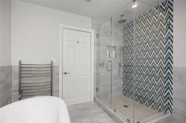 $2,299,000 | 5940 Appian Way, Long Beach, CA 90803