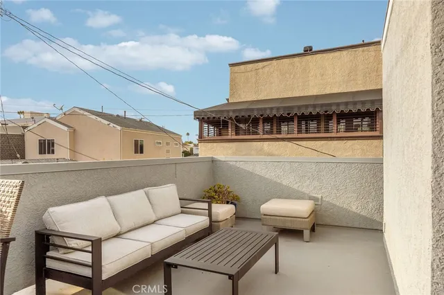 $2,299,000 | 5940 Appian Way, Long Beach, CA 90803